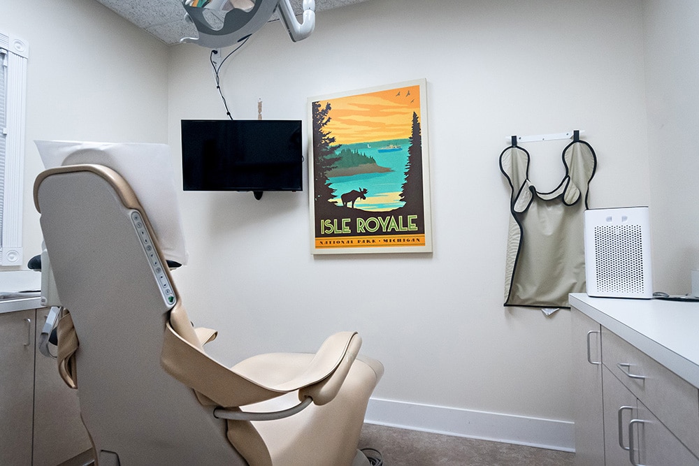 Dr. Knight's well-equipped dental treatment room, where patients receive expert care in a comfortable setting.